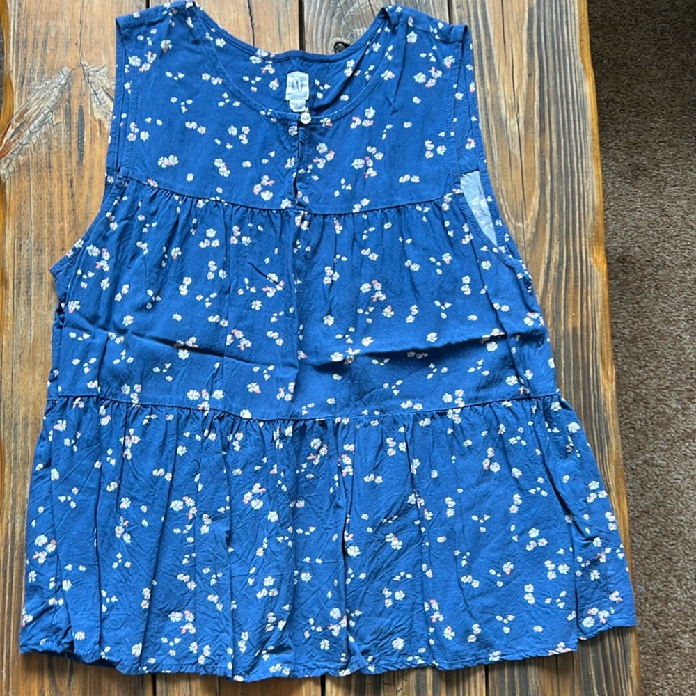 GAP flowy floral tank top size L